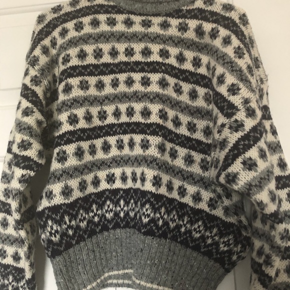 Turtleneck Patterned Sweater - Picture 2 of 10